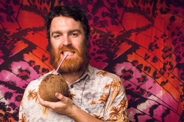 http://www.gratefulgrapefruit.com/wp-content/uploads/2013/03/Chet-Faker-Grateful-Grapefruit-3.jpg