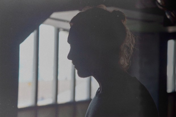 facebook.com/leonvynehall